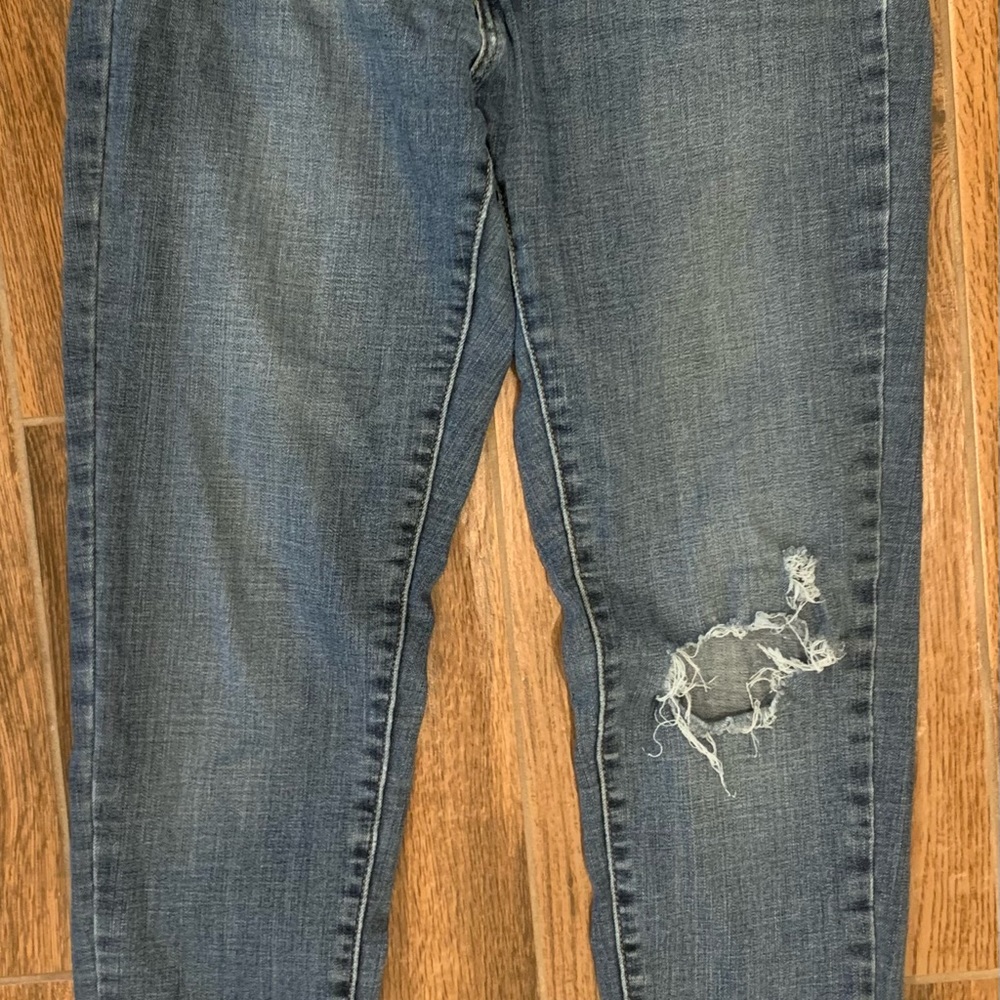 Bundle of 4 Levi’s Jeans